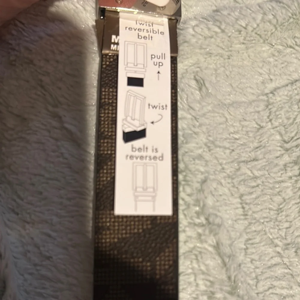 NWT MICHAEL Michael Kors Black Brown Reversible Belt with Silver Buckle